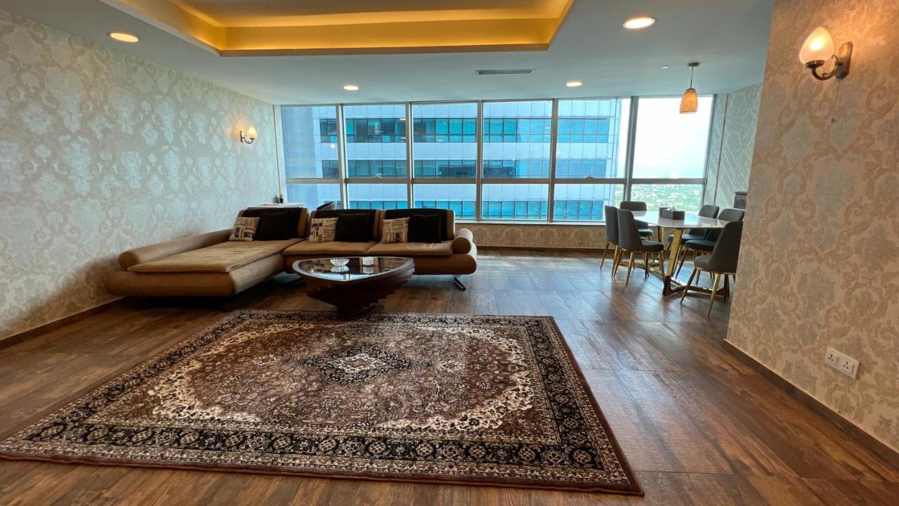 Centaurus Apartment City View Three Beds イスラマバード エクステリア 写真