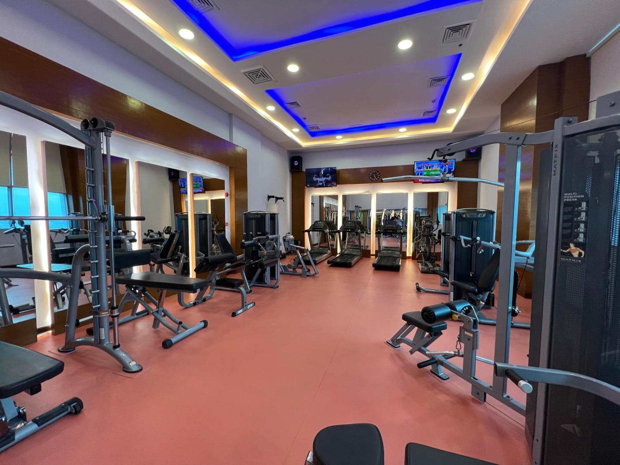 Centaurus Apartment City View Three Beds イスラマバード エクステリア 写真