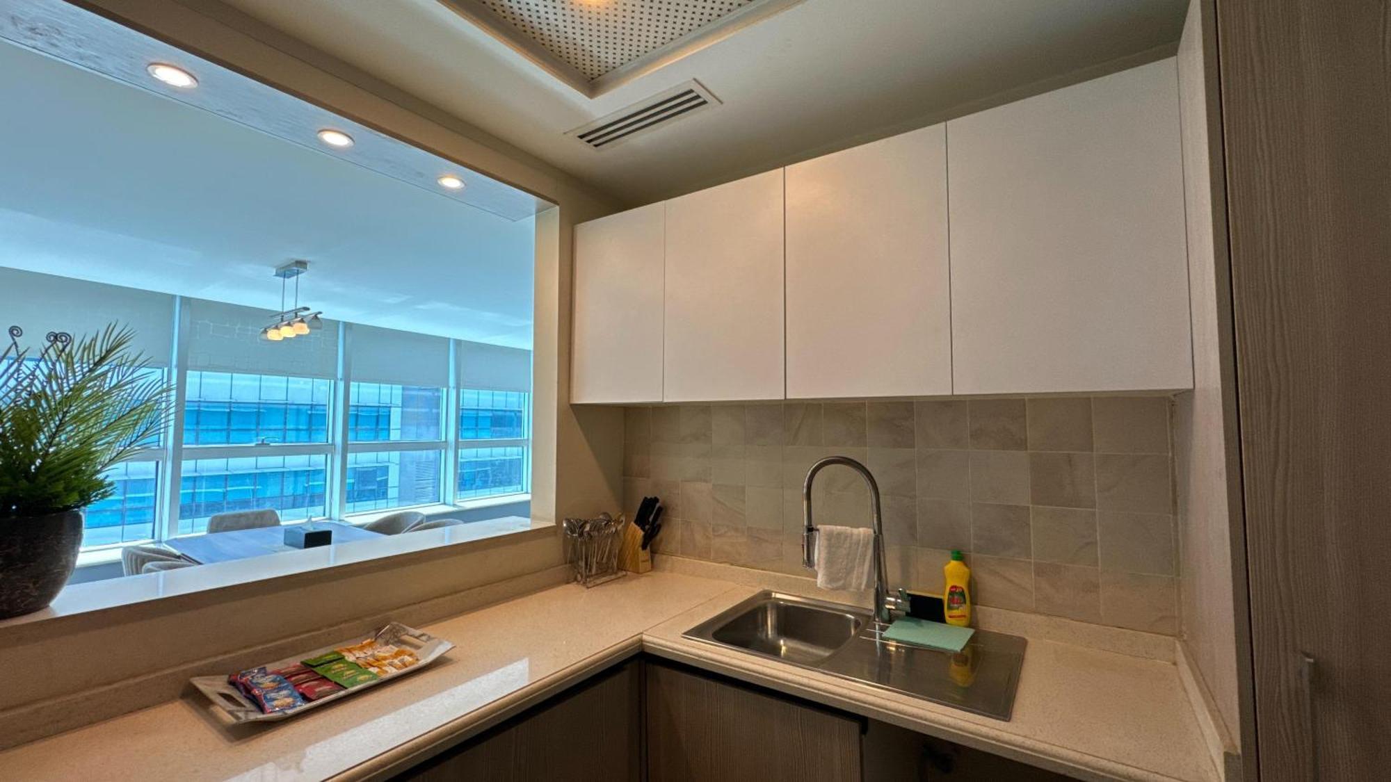 Centaurus Apartment City View Three Beds イスラマバード エクステリア 写真