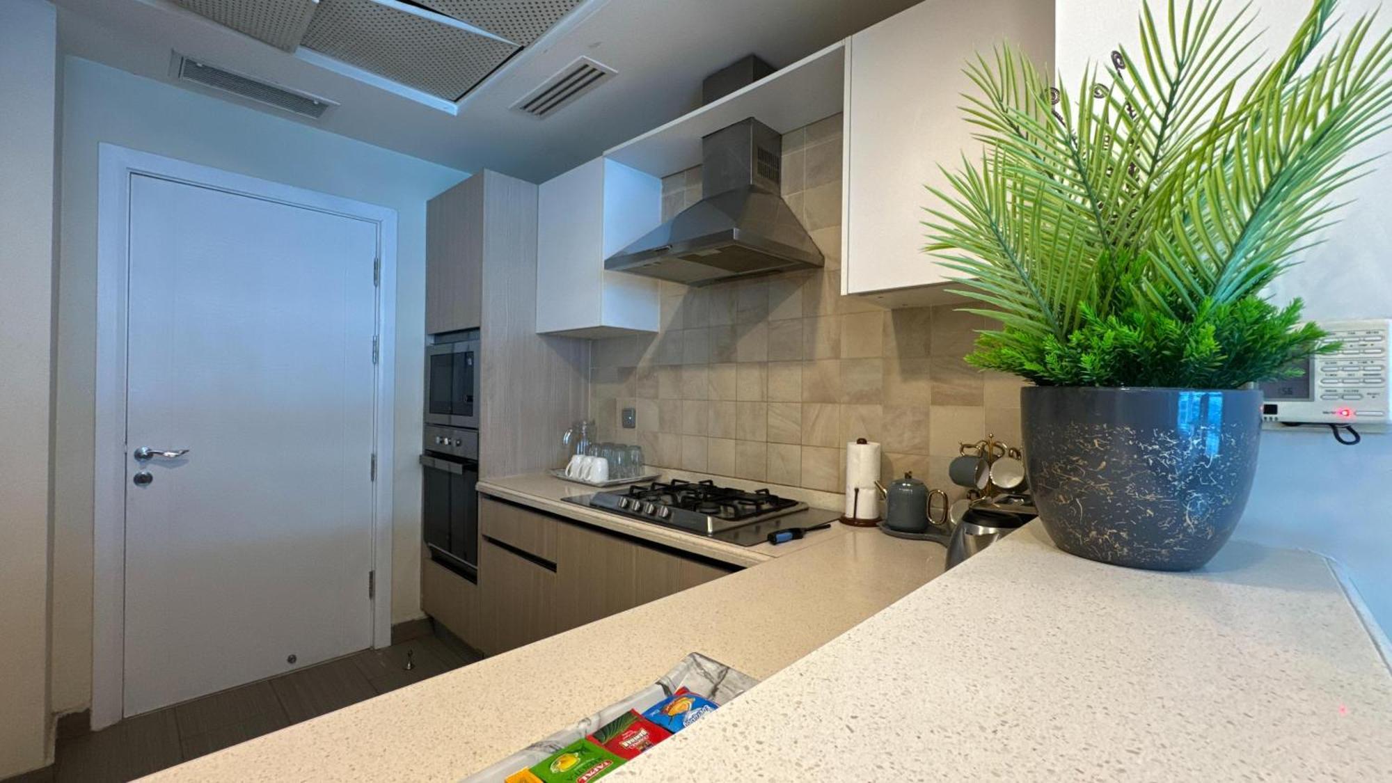 Centaurus Apartment City View Three Beds イスラマバード エクステリア 写真