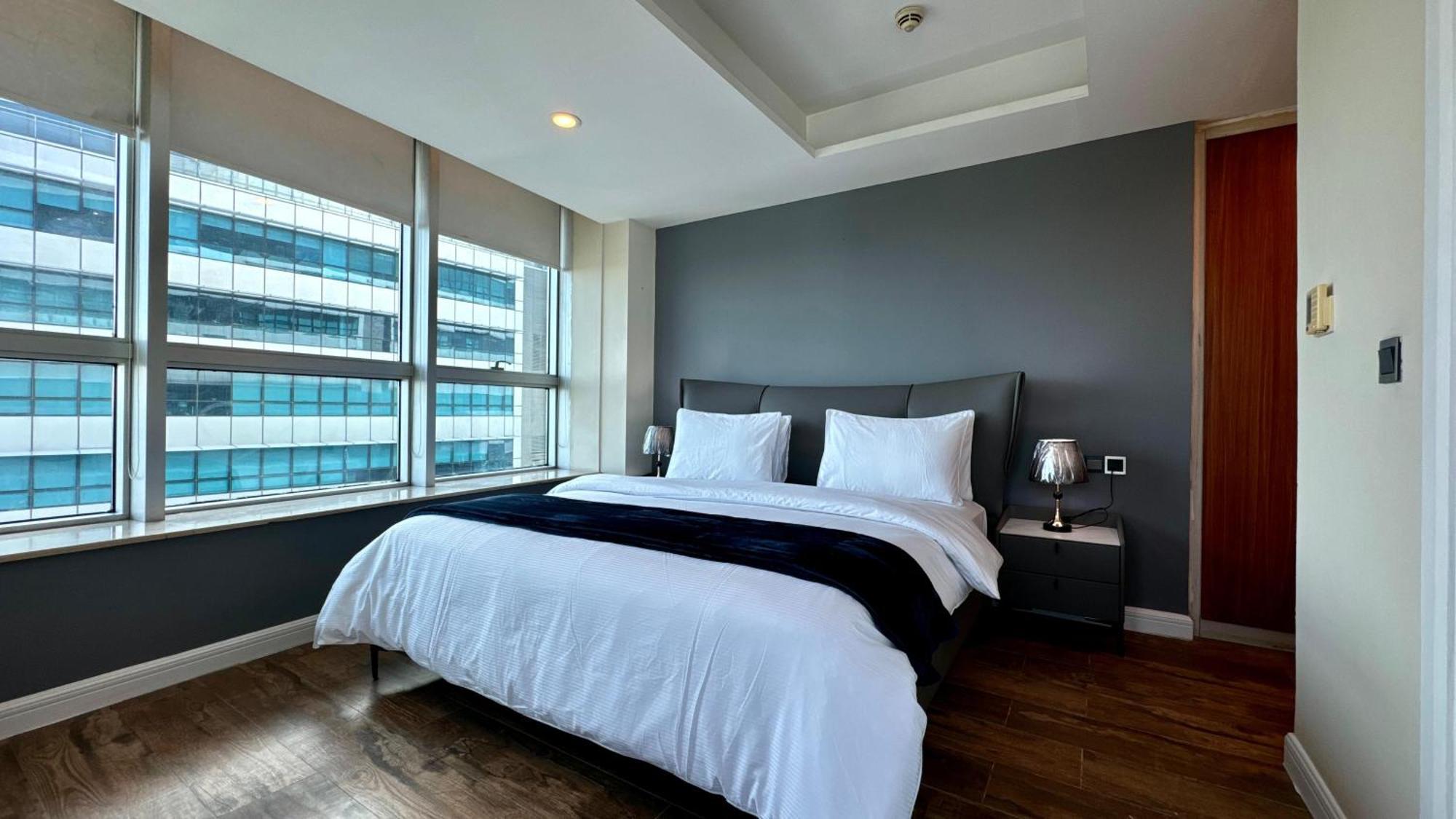 Centaurus Apartment City View Three Beds イスラマバード エクステリア 写真